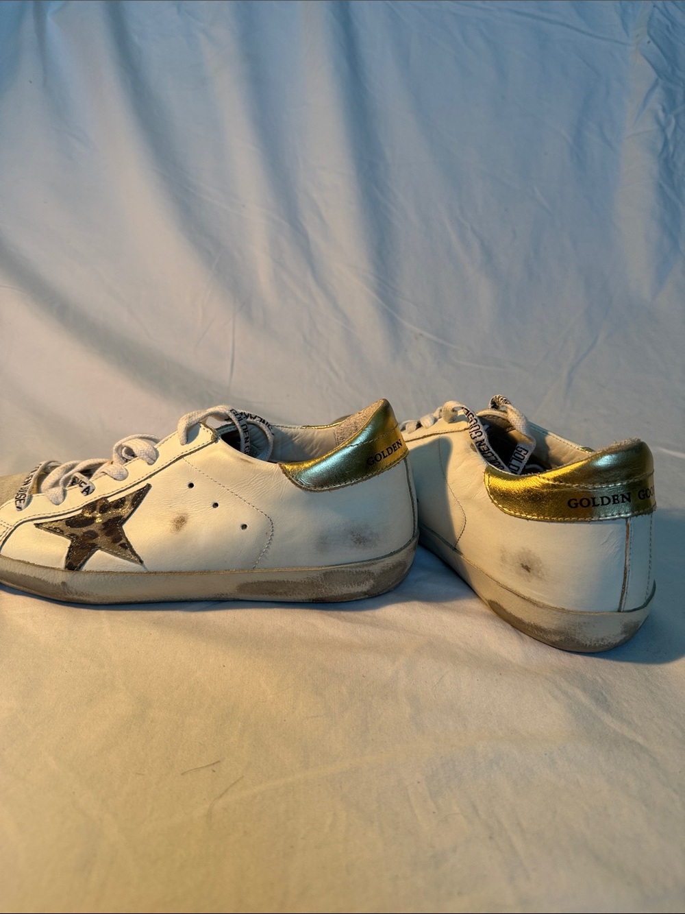 Golden Goose White Leather Sneakers with Gold Heel and Leopard Star Accent - Picture 3 of 3